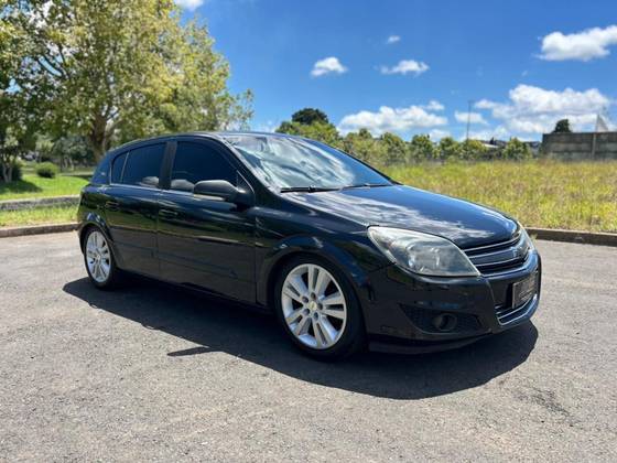 CHEVROLET VECTRA 2.0 MPFI GT-X HATCH 8V FLEX 4P MANUAL
